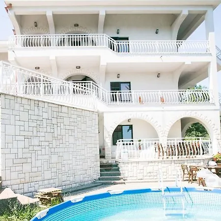 Guesthouse Gauss 3*