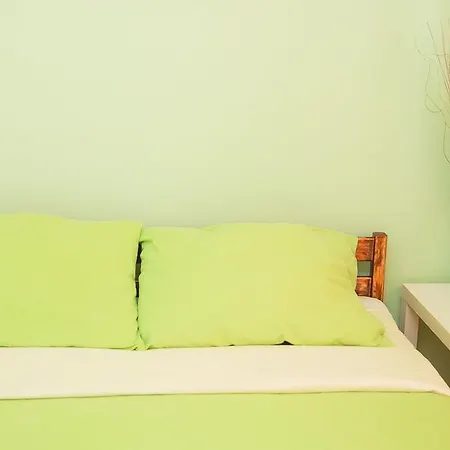 Gasthuis Guesthouse Gauss 3*