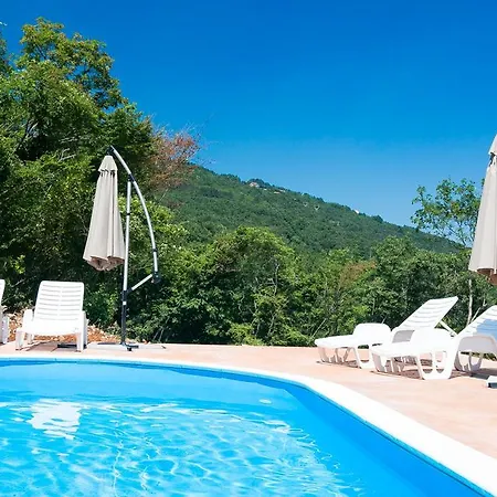 Guesthouse Gauss 게스트하우스 3*